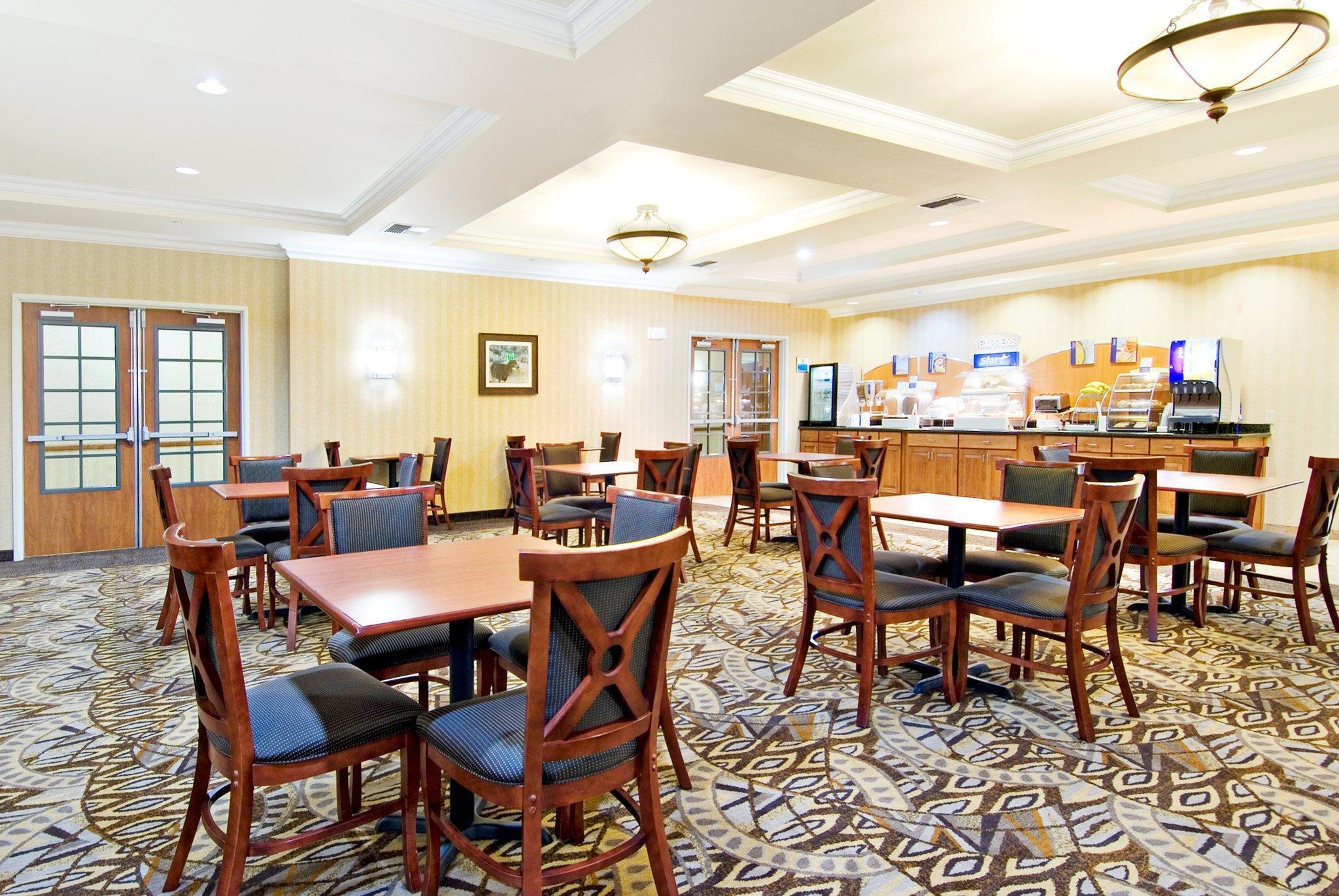 Holiday Inn Express And Suites Klamath Klamath Falls Exterior foto